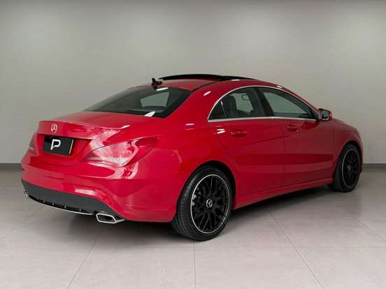 MERCEDES-BENZ-CLA 200-1.6 VISION 16V GASOLINA 4P AUTOMÁTICO MERCEDES-BENZ-CLA 200-2014