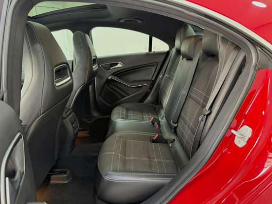 MERCEDES-BENZ-CLA 200-2014