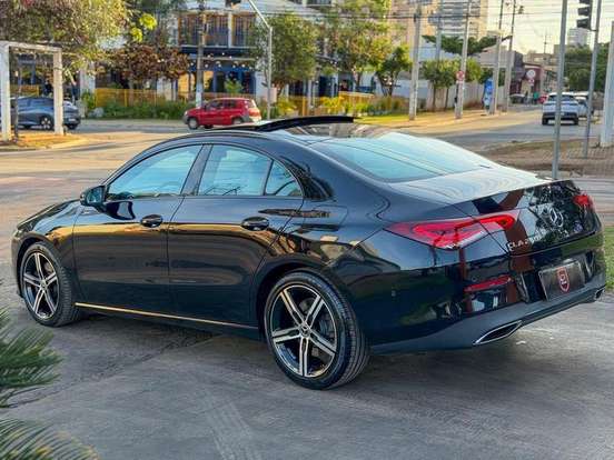 MERCEDES-BENZ-CLA 250-2.0 CGI GASOLINA 7G-DCT MERCEDES-BENZ-CLA 250-2022