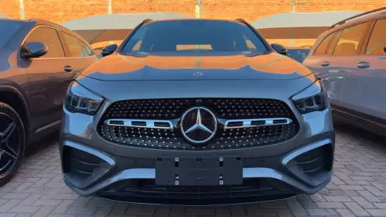 MERCEDES-BENZ-GLA 200-2026