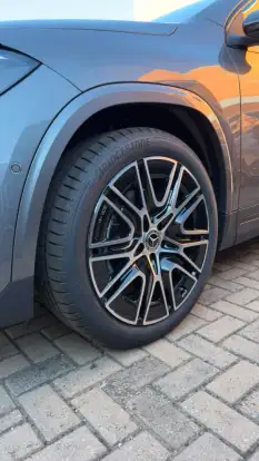 MERCEDES-BENZ-GLA 200-2026