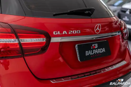 MERCEDES-BENZ-GLA 200-1.6 CGI FLEX ADVANCE 7G-DCT MERCEDES-BENZ-GLA 200-2018