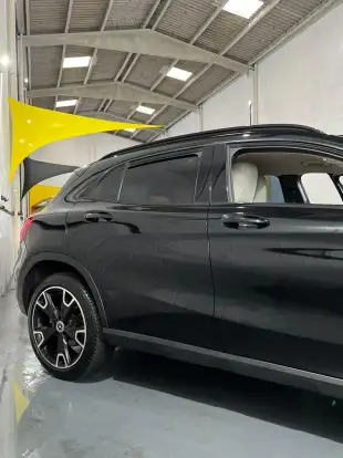 MERCEDES-BENZ-GLA 200-2018