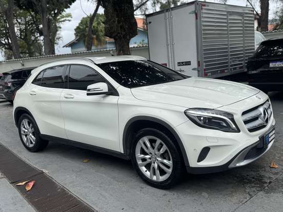 MERCEDES-BENZ-GLA 200-1.6 CGI ADVANCE 16V TURBO FLEX 4P AUTOMÁTICO MERCEDES-BENZ-GLA 200-2015
