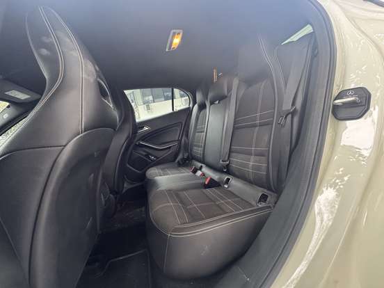 MERCEDES-BENZ-GLA 200-1.6 CGI ADVANCE 16V TURBO FLEX 4P AUTOMÁTICO MERCEDES-BENZ-GLA 200-2015