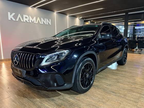 MERCEDES-BENZ GLA 200 1.6 CGI FLEX ADVANCE 7G-DCT