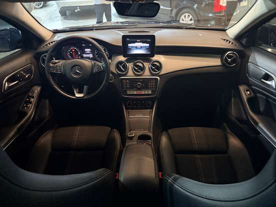 MERCEDES-BENZ-GLA 200-1.6 CGI FLEX ADVANCE 7G-DCT MERCEDES-BENZ-GLA 200-2019