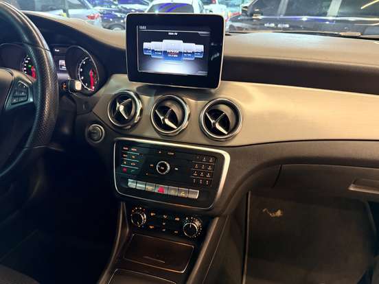 MERCEDES-BENZ-GLA 200-1.6 CGI FLEX ADVANCE 7G-DCT MERCEDES-BENZ-GLA 200-2019