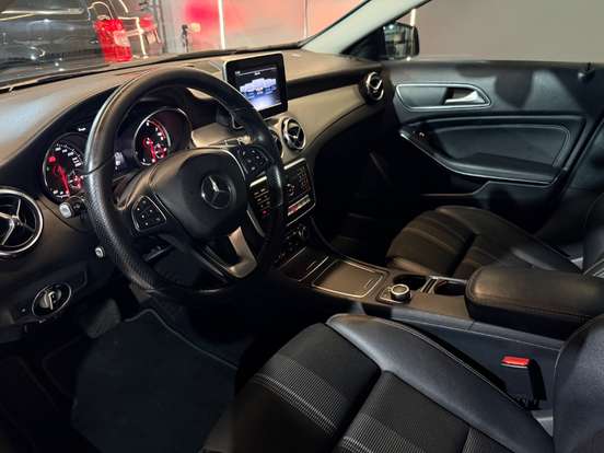 MERCEDES-BENZ-GLA 200-1.6 CGI FLEX ADVANCE 7G-DCT MERCEDES-BENZ-GLA 200-2019