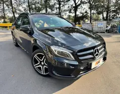 MERCEDES-BENZ GLA 250 2.0 16V TURBO GASOLINA SPORT 4P AUTOMÁTICO MERCEDES-BENZ GLA 250 2.0 16V TURBO GASOLINA SPORT 4P AUTOMÁTICO