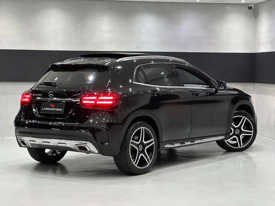 MERCEDES-BENZ-GLA 250-2019