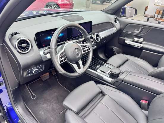 MERCEDES-BENZ-GLB 200-2020