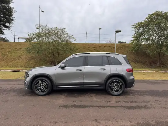 MERCEDES-BENZ-GLB 220-2025