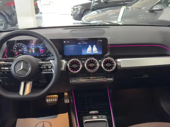 MERCEDES-BENZ-GLB 220-2.0 MHEV AMG LINE 4MATIC 8G-DCT MERCEDES-BENZ-GLB 220-2026