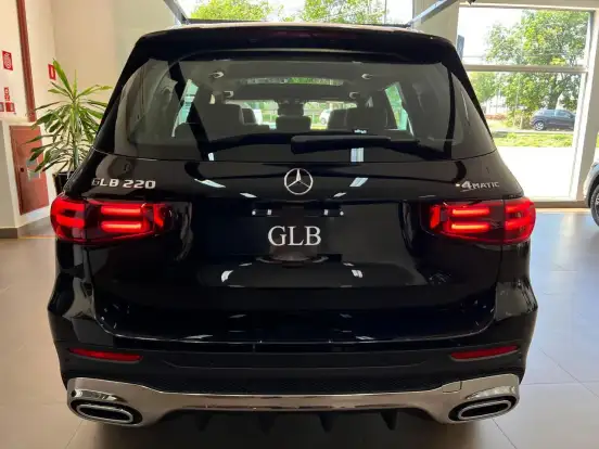 MERCEDES-BENZ-GLB 220-2.0 MHEV AMG LINE 4MATIC 8G-DCT MERCEDES-BENZ-GLB 220-2026