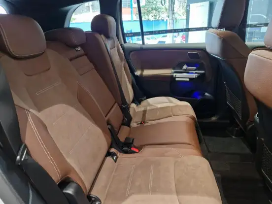 MERCEDES-BENZ-GLB 220-2026