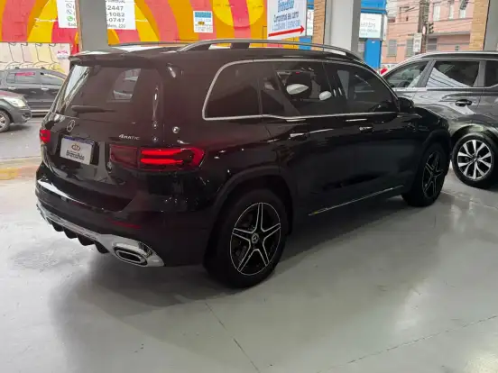 MERCEDES-BENZ-GLB 220-2.0 MHEV AMG LINE 4MATIC 8G-DCT MERCEDES-BENZ-GLB 220-2024