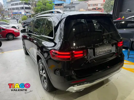 MERCEDES-BENZ-GLB 220-2024
