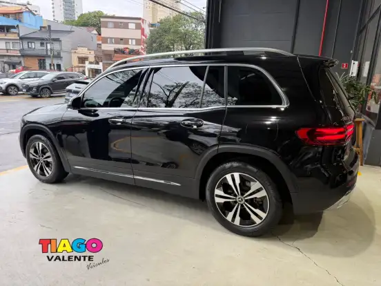 MERCEDES-BENZ-GLB 220-2024