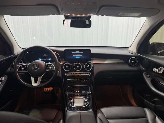 MERCEDES-BENZ-GLC 220d-2021
