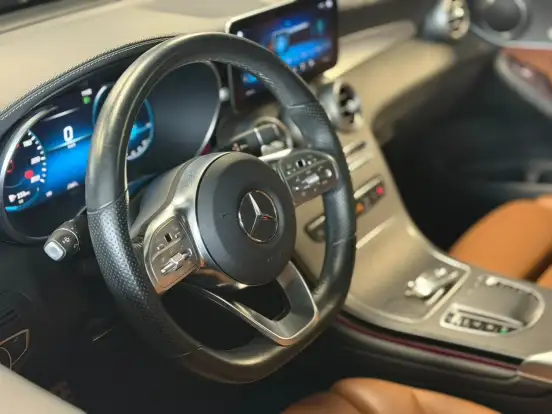 MERCEDES-BENZ-GLC 300-2022