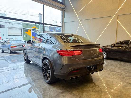 MERCEDES-BENZ-GLE 63 AMG-5.5 V8 TURBO GASOLINA COUPÉ 4MATIC 7G-TRONIC MERCEDES-BENZ-GLE 63 AMG-2017