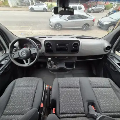 MERCEDES-BENZ-SPRINTER-2021