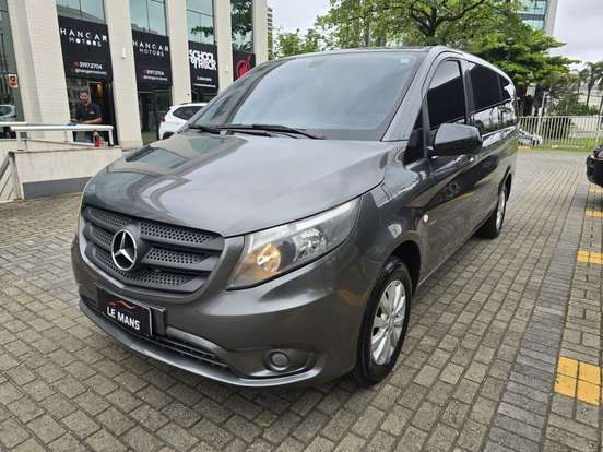 MERCEDES-BENZ-VITO-2.0 CGI FLEX TOURER 119 LUXO 8L MANUAL MERCEDES-BENZ-VITO-2016