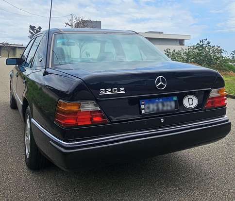 MERCEDES-BENZ-320 E-1993