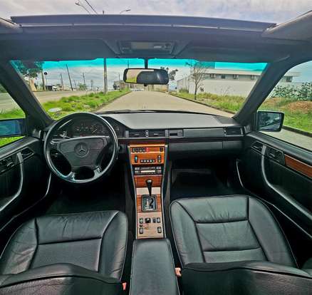 MERCEDES-BENZ-320 E-1993