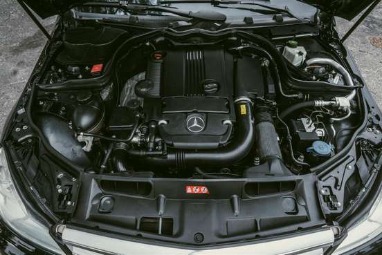 MERCEDES-BENZ-C 180-2012