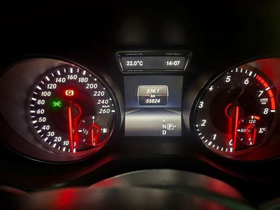 MERCEDES-BENZ-CLA 200-1.6 FIRST EDITION TURBO GASOLINA 4P AUTOMATIZADO MERCEDES-BENZ-CLA 200-2014