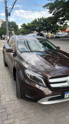 MERCEDES-BENZ-GLA 200-2016