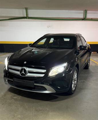 MERCEDES-BENZ GLA 200 1.6 CGI ADVANCE 16V TURBO GASOLINA 4P AUTOMÁTICO