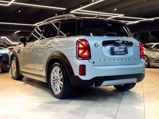 MINI-COUNTRYMAN-2021