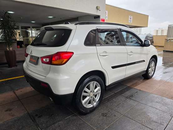 MITSUBISHI-ASX-2.0 4X2 16V GASOLINA 4P AUTOMÁTICO MITSUBISHI-ASX-2011