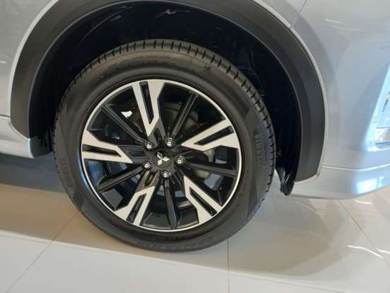 MITSUBISHI-ECLIPSE CROSS-1.5 MIVEC TURBO GASOLINA HPE CVT MITSUBISHI-ECLIPSE CROSS-2024