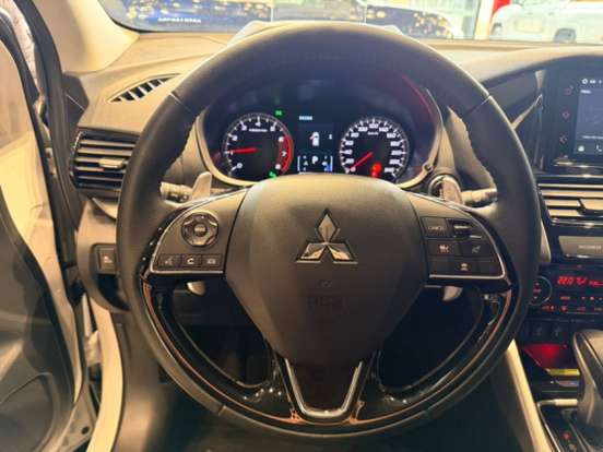 MITSUBISHI-ECLIPSE CROSS-1.5 MIVEC TURBO GASOLINA HPE-S CVT MITSUBISHI-ECLIPSE CROSS-2024