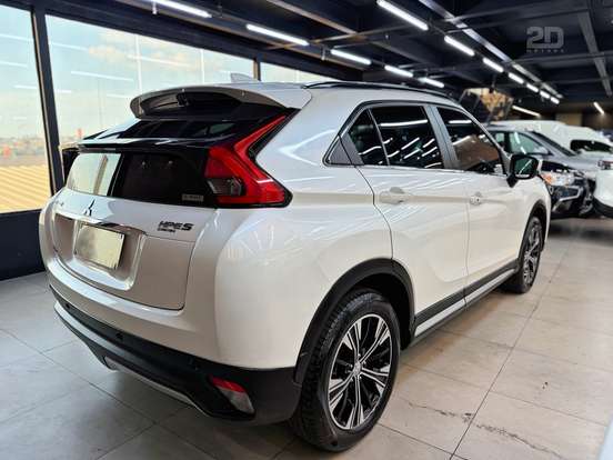 MITSUBISHI-ECLIPSE CROSS-1.5 MIVEC TURBO GASOLINA HPE-S S-AWC CVT MITSUBISHI-ECLIPSE CROSS-2021