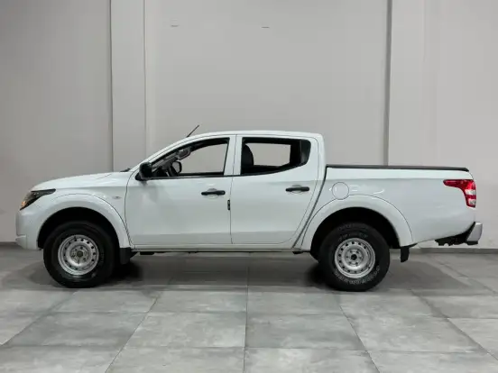 MITSUBISHI-L200 TRITON-2022