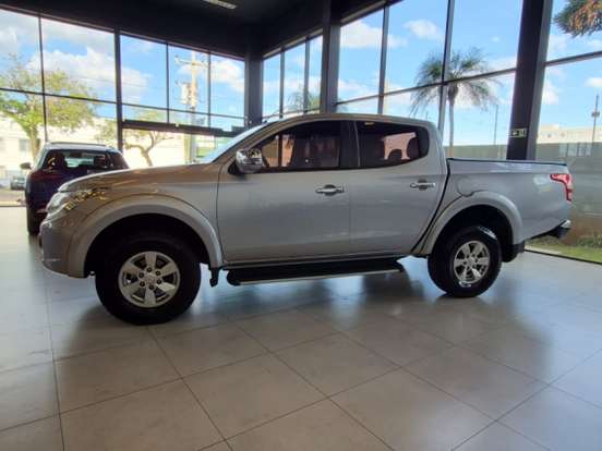 MITSUBISHI-L200 TRITON-2.4 16V TURBO DIESEL SPORT HPE CD 4P 4X4 AUTOMÁTICO MITSUBISHI-L200 TRITON-2017
