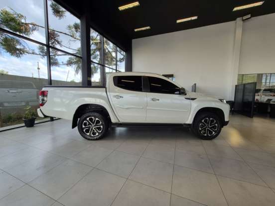 MITSUBISHI-L200 TRITON-2.4 16V TURBO DIESEL SPORT HPE-S CD 4P 4X4 AUTOMÁTICO MITSUBISHI-L200 TRITON-2023