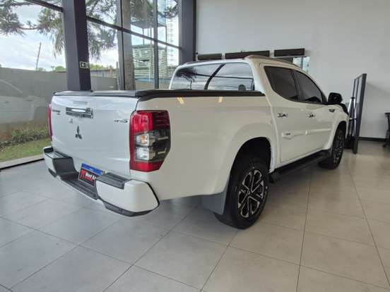 MITSUBISHI-L200 TRITON-2.4 16V TURBO DIESEL SPORT HPE-S CD 4P 4X4 AUTOMÁTICO MITSUBISHI-L200 TRITON-2023