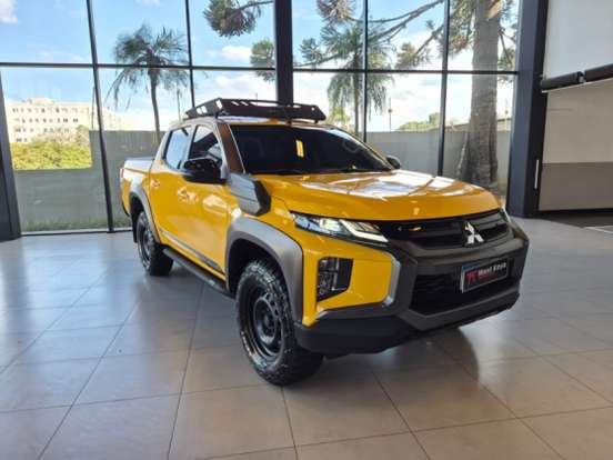 MITSUBISHI-L200 TRITON-2023