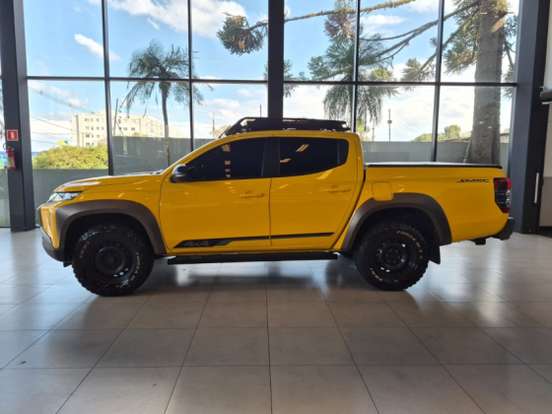 MITSUBISHI-L200 TRITON-2023