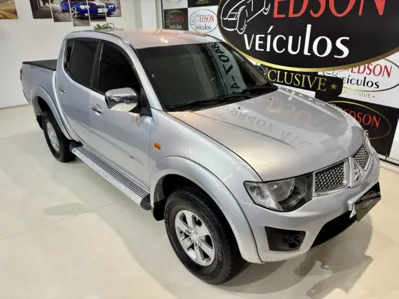 MITSUBISHI L200 TRITON 3.2 HPE 4X4 CD 16V TURBO INTERCOOLER DIESEL 4P AUTOMÁTICO