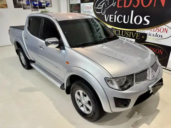 MITSUBISHI-L200 TRITON-2011