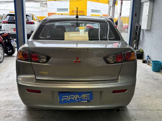 MITSUBISHI-LANCER-2015