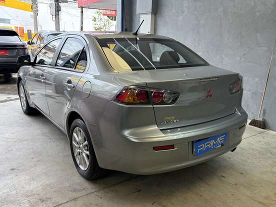 MITSUBISHI-LANCER-2015