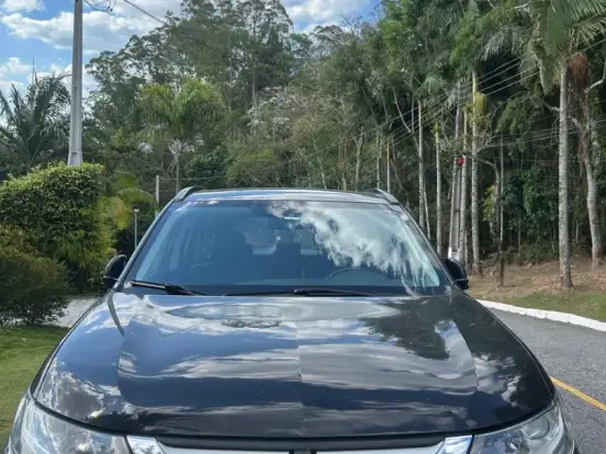 MITSUBISHI-OUTLANDER-2.0 16V GASOLINA 4P AUTOMÁTICO MITSUBISHI-OUTLANDER-2015